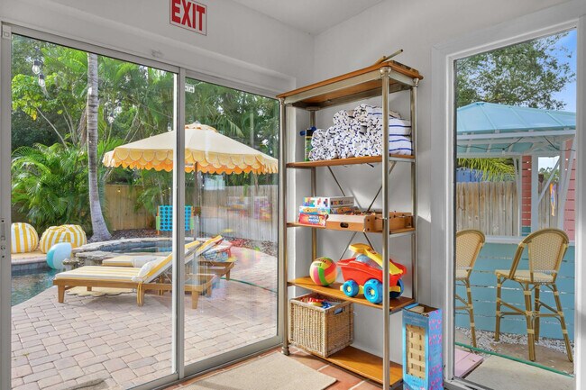 Building Photo - 522 31st St W