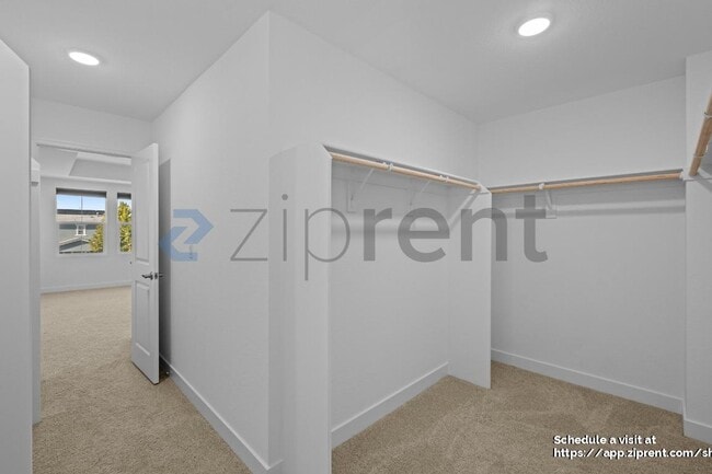 Building Photo - 15961 Mavericks Ln