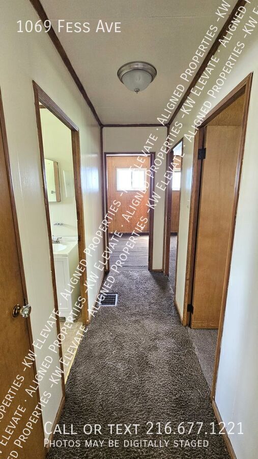 Building Photo - 1069 Fess Ave