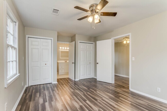 Building Photo - 70 Cedar