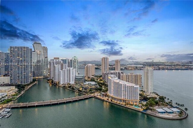 Building Photo - 701 Brickell Key Blvd