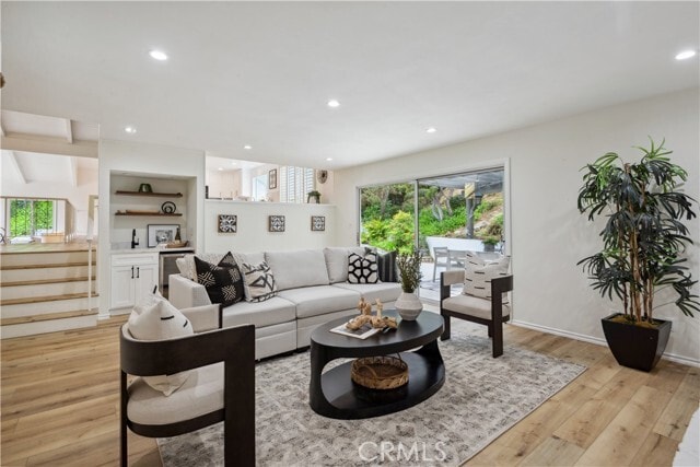 Building Photo - 30047 Knoll View Dr