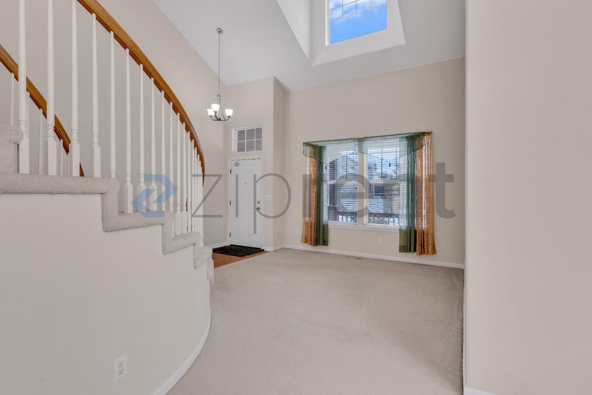 Building Photo - 17711 SE 14th St