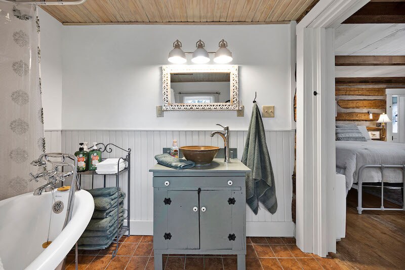 Building Photo - 1612 N Miles St