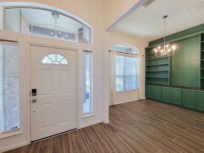 Building Photo - 6511 Canyon Mist Ln