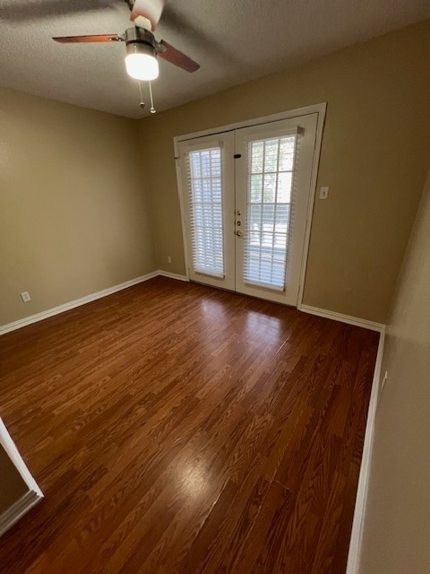 Building Photo - 1 Bedroom townhome w Fireplace & Garage