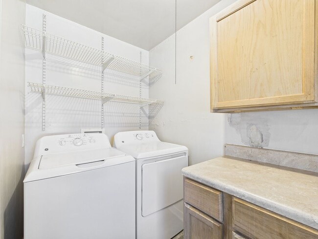 Building Photo - 2010 Cleary Rd