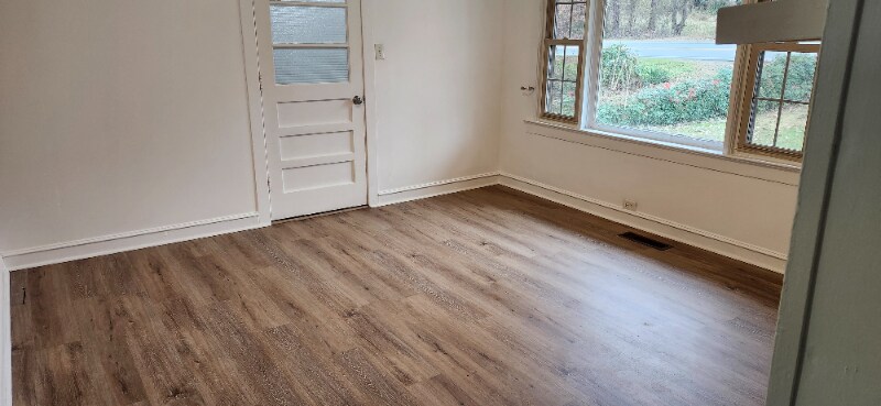 Building Photo - 1806 NC-68