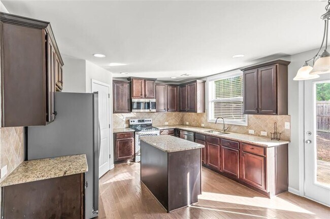 Building Photo - 4237 Water Mill Dr