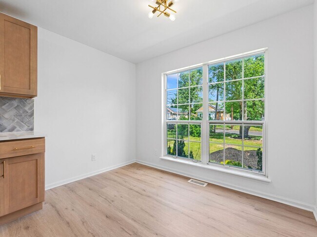 Building Photo - Fully Renovated 3-Bedroom Home with Designer Kitchen, Large Deck & Central Air in Pennsauken
