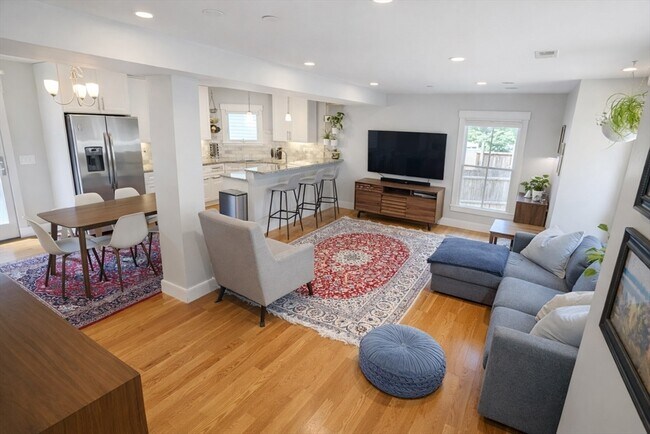 Building Photo - 27 Marcella St