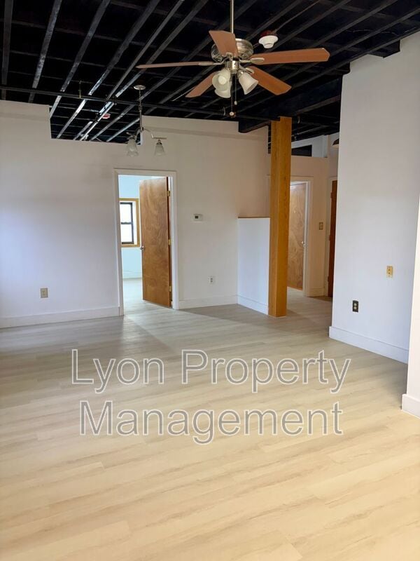 Building Photo - 50 Hedley Ave