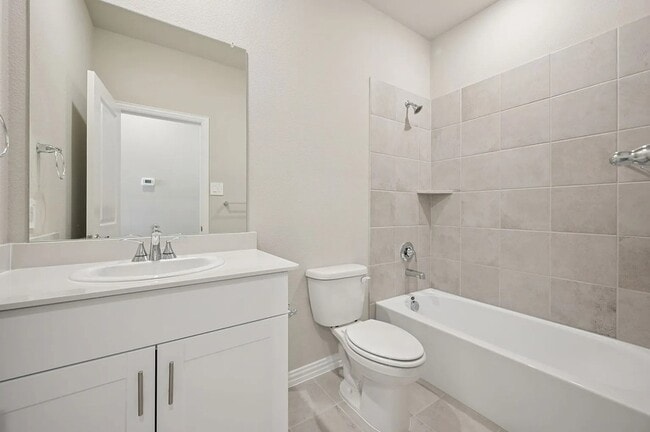 Building Photo - 524 Clover Crk Dr