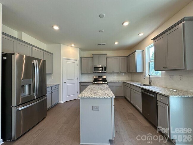 Building Photo - 2897 Yeager Dr NW