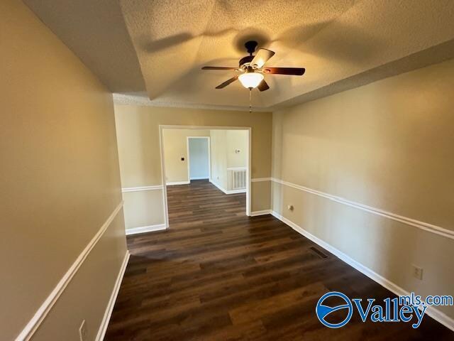 Building Photo - 194 Topaz Rd