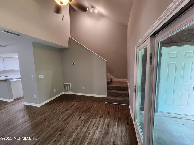 Building Photo - 7605 Melissa Ct N