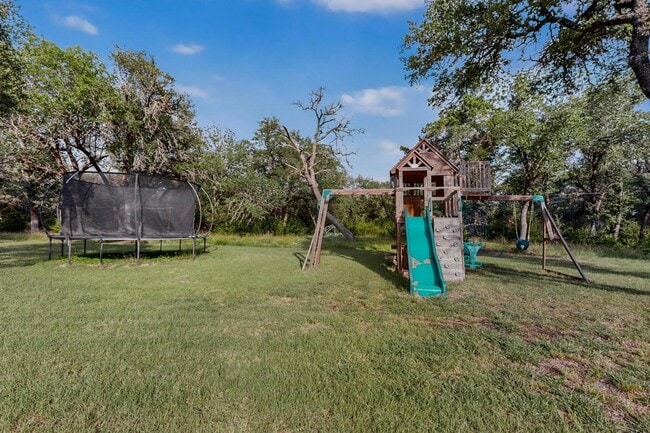 Building Photo - 13424 Trail End