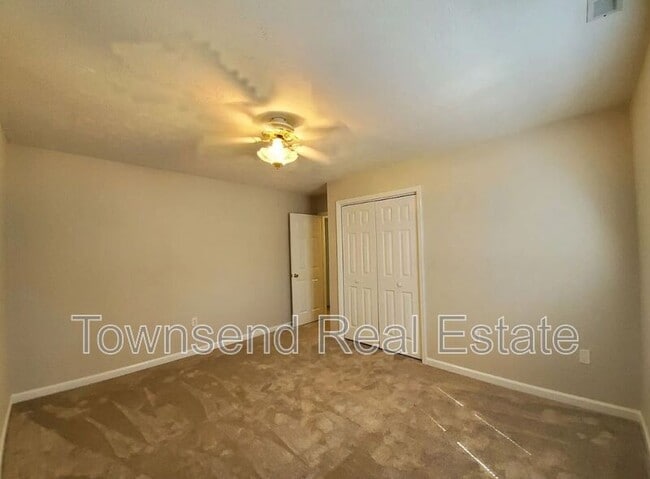 Building Photo - 2012 Fig Ct