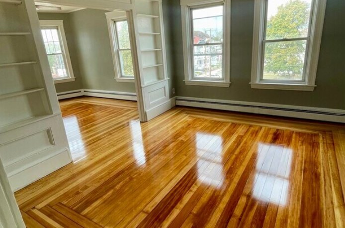 Building Photo - 576 Providence St