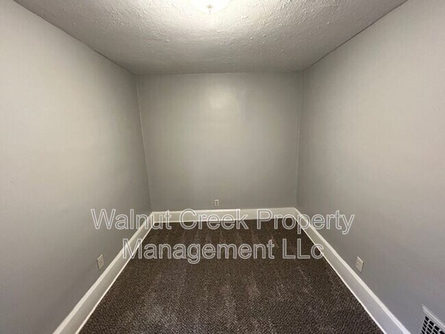 Building Photo - 3235 Grove Ave