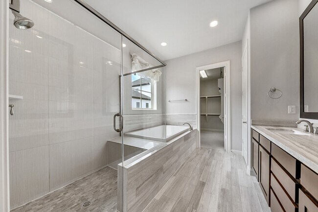 Building Photo - 2719 Cohn St