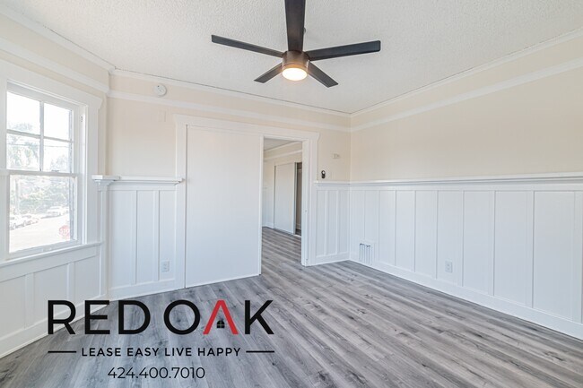 Building Photo - 4626 Wall St