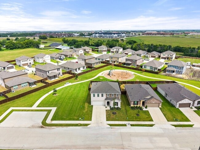 Building Photo - 424 Princewood Dr