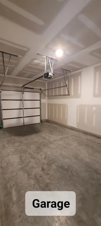 Building Photo - 4550 Skywood Ln