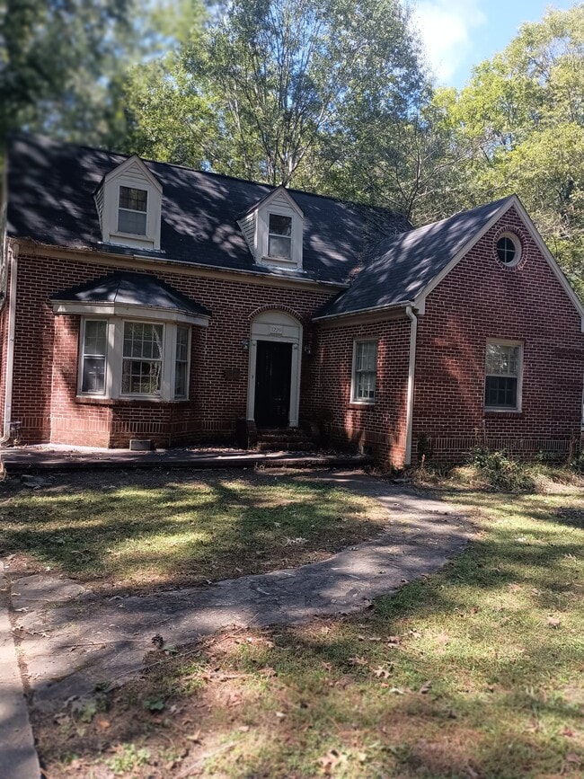 Building Photo - 1229 Jupiter St