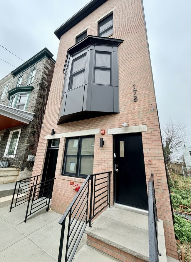 Building Photo - 178 W Seymour St