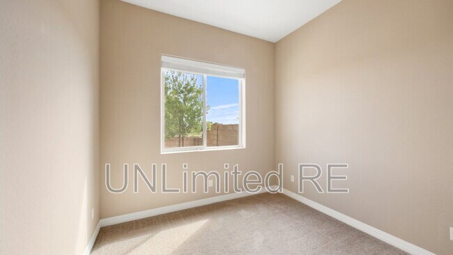 Building Photo - 5641 N Teaberry Ln