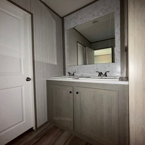 Building Photo - 219 Eagle Dr