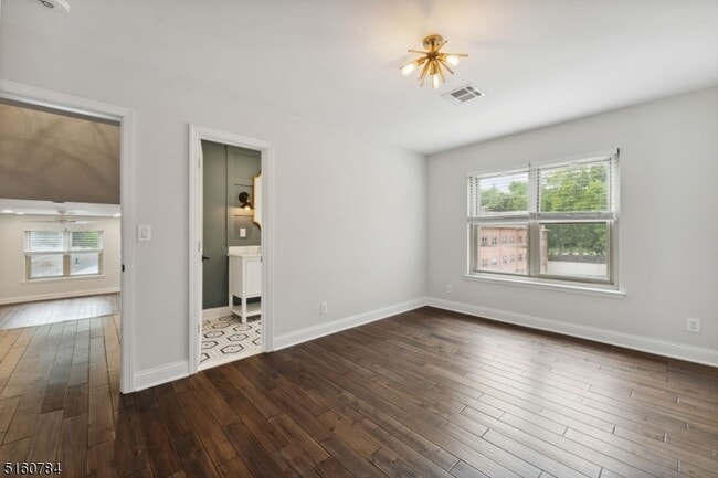 Building Photo - 31 Upper Mountain Ave