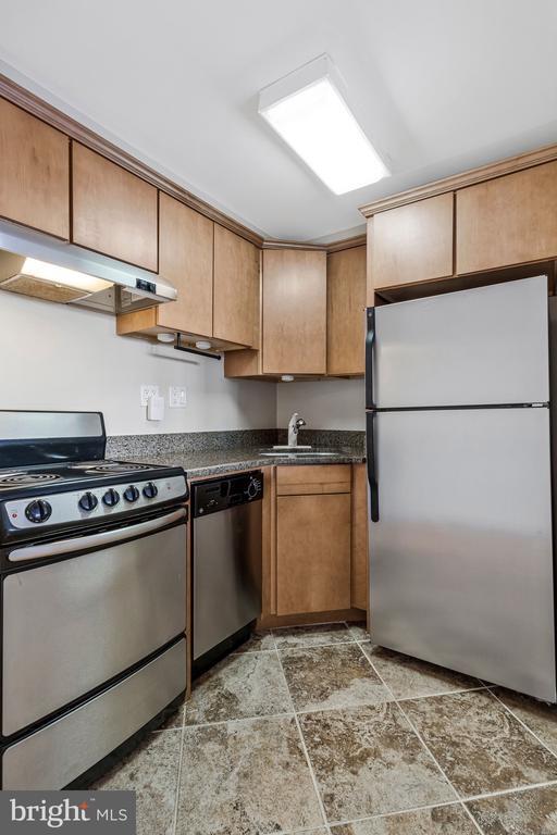 Building Photo - 1248 C St SE