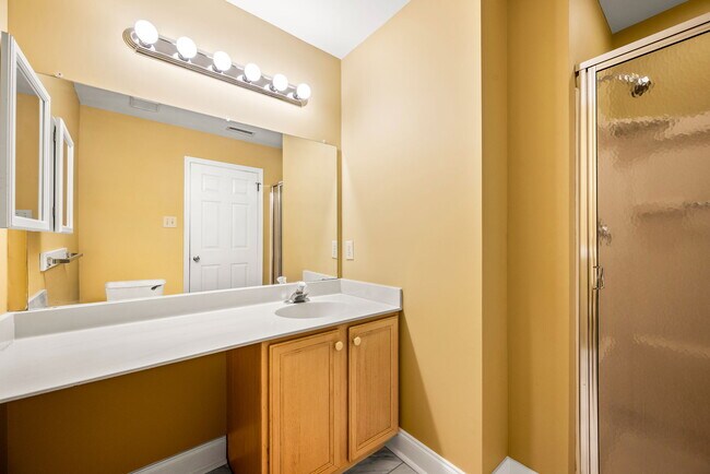 Building Photo - 445 Hartford Sq