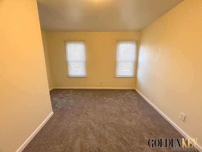 Building Photo - Westside 3 Bedroom