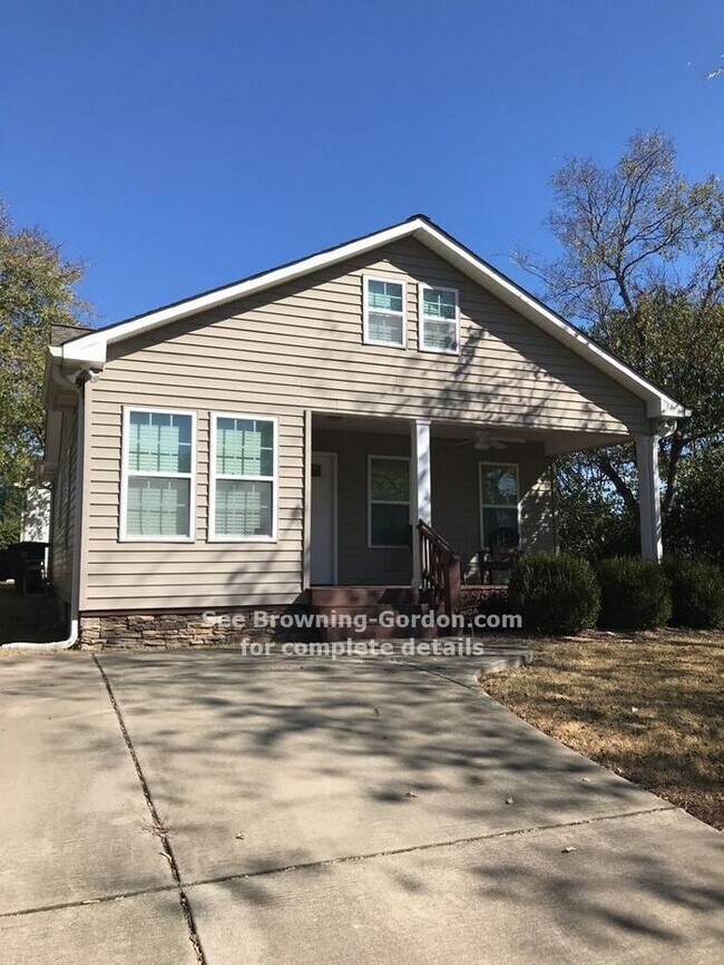 Primary Photo - Adorable Cottage Available in Sylvan Park!