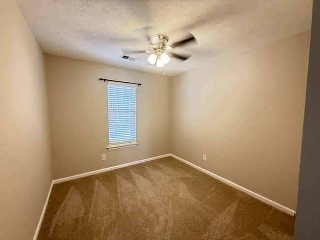 Building Photo - 4073 Settlers Hill Way