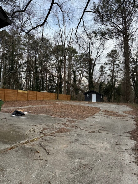 Building Photo - 1846 North Ave NW