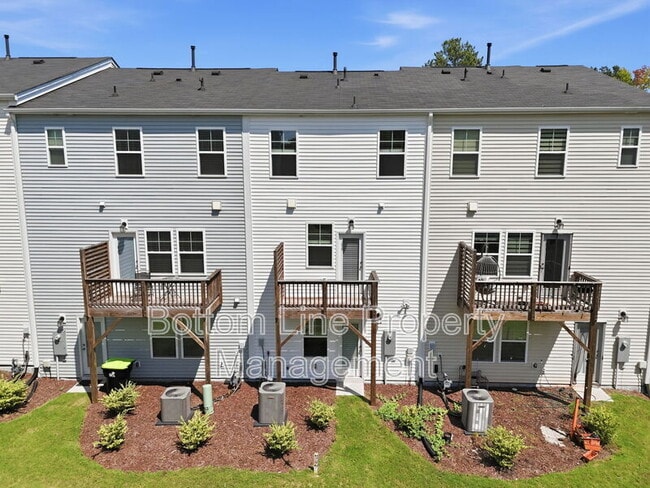 Building Photo - 1204 Lily Loch Wy