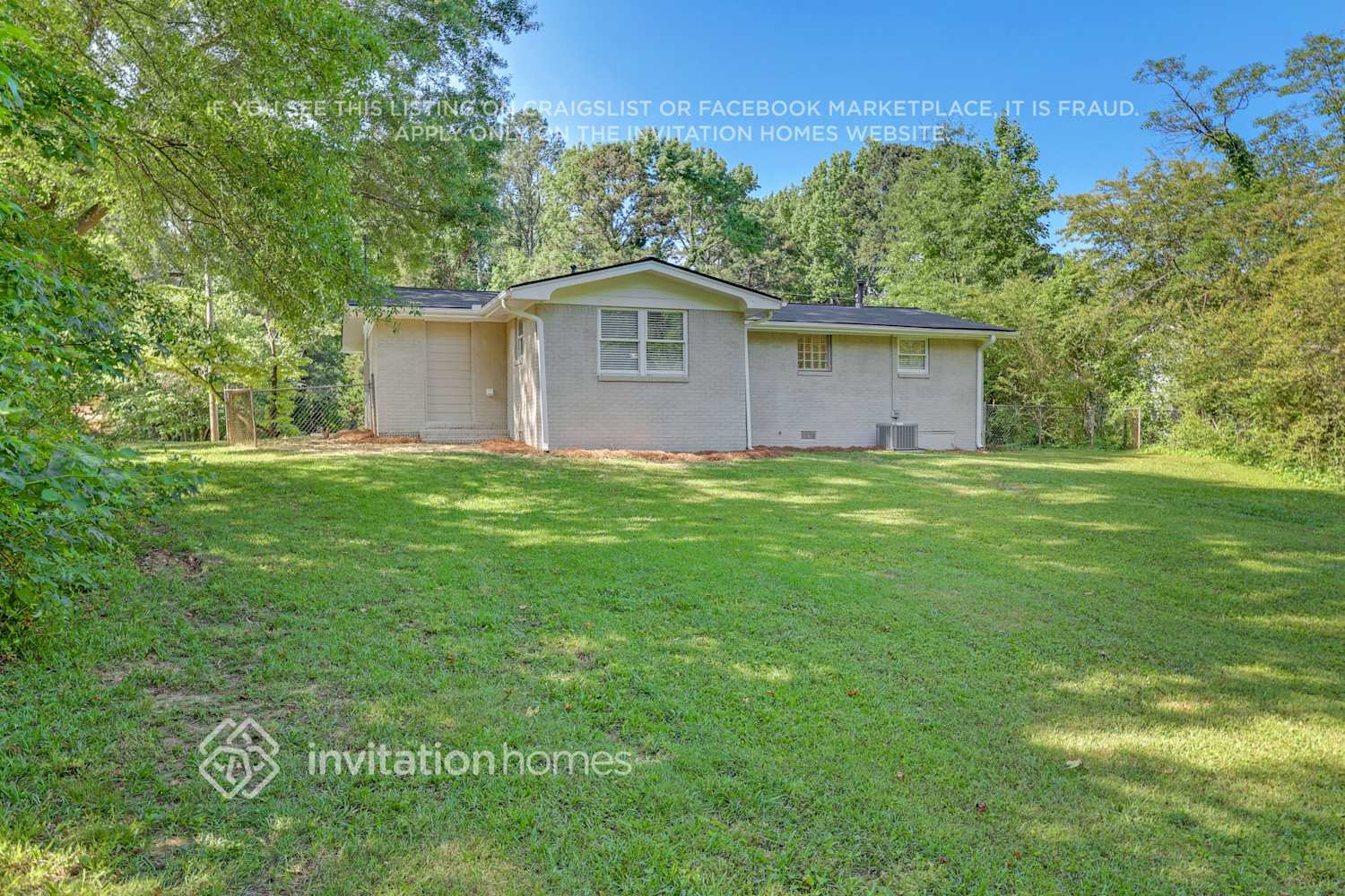 Building Photo - 6265 Lakeview Dr