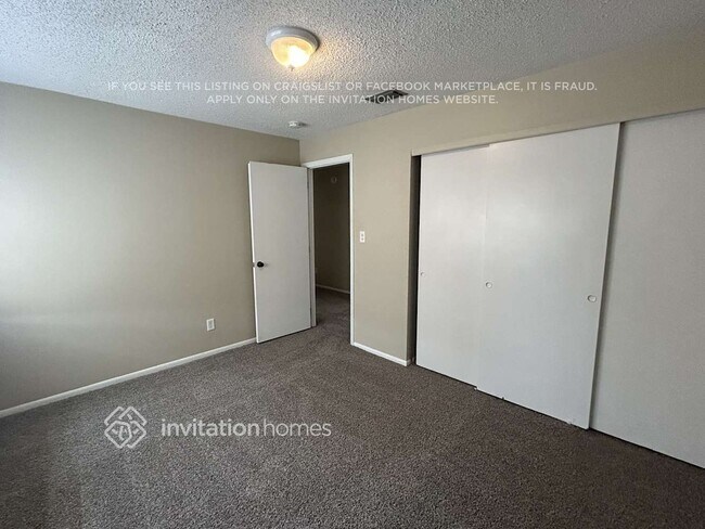 Building Photo - 2501 E Timberlane Dr