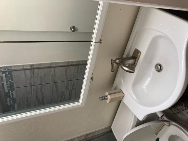 Building Photo - 2011 N Van Ness Ave