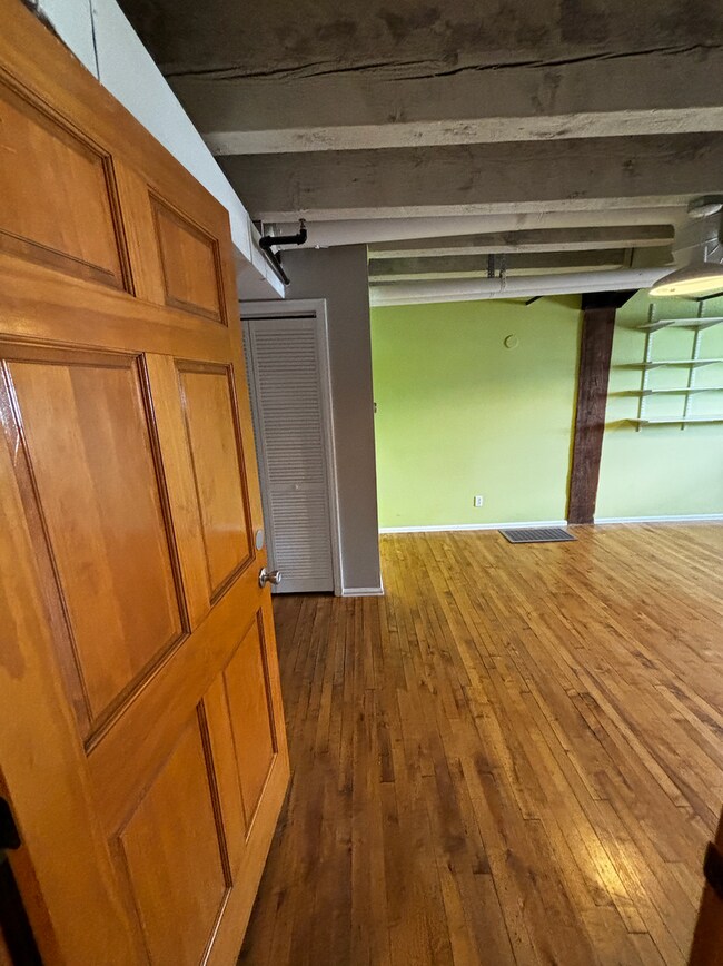 Building Photo - Charming Loft-Style Condo Near Pueblo Riverwalk. 50% OFF FIRST MONTH'S RENT