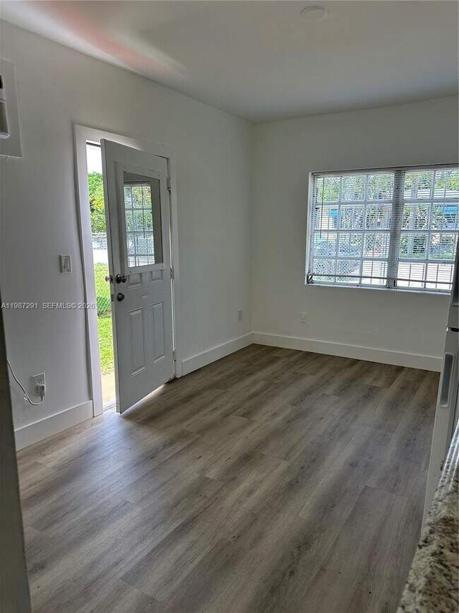 Building Photo - 1700 SW 14th Terrace