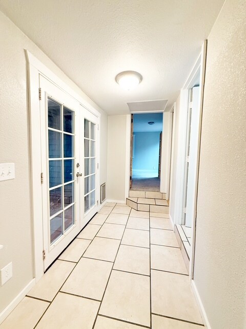 Building Photo - 1907 E 18th St