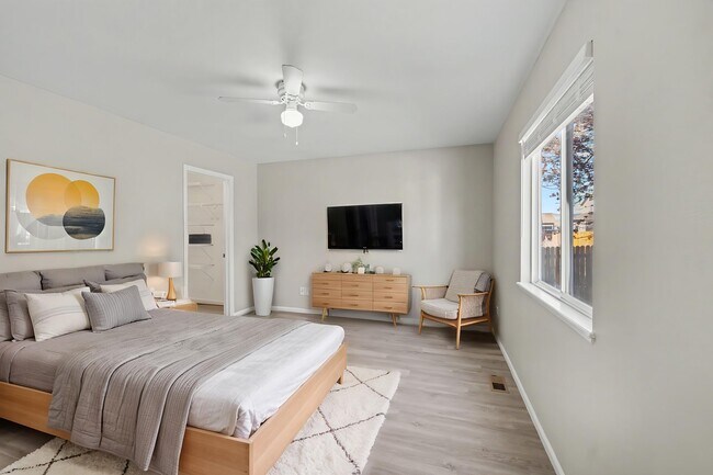 Building Photo - 2326 Klein Pl