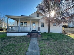 Building Photo - Charming 2-Bedroom Duplex in Broaddus Manor