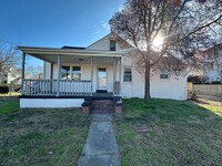 Building Photo - Charming 2-Bedroom Duplex in Broaddus Manor