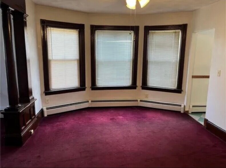 Building Photo - 95 Oakland Ave